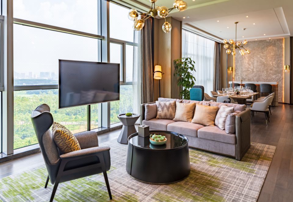 至尊日出观景?董事套房