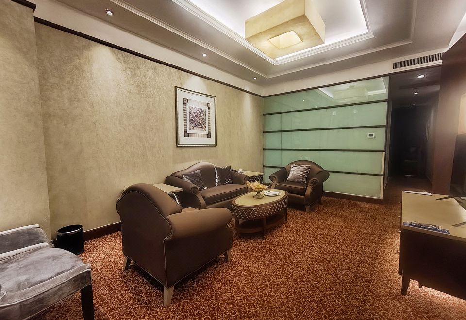 园景楼豪华套房大床