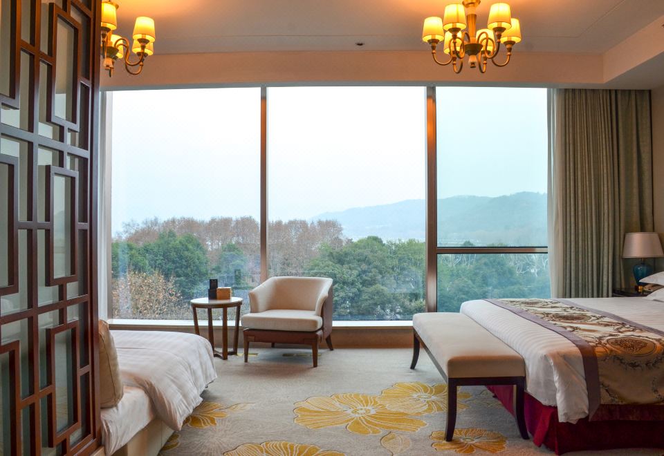 Lake View Hotel hangzhouGrand Family Room - Lake-View B