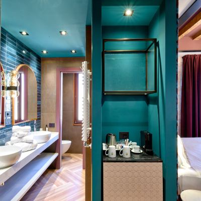 Deluxe Room with Canal View Hotel Ca' D'Oro Promo Code