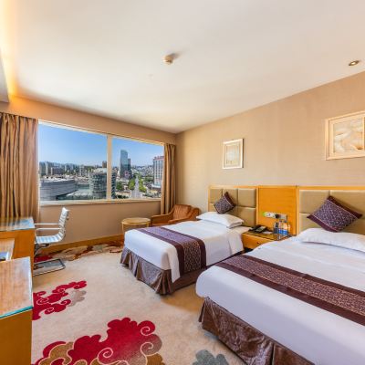 舒居-雅緻雙床房（舒睡床品-靜享舒睡-璀璨夜景） 十堰萬德國際大酒店優惠