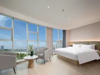 Yibai International Hotel (Jingzhou Honghu Longjie Branch) Hotels in Honghu