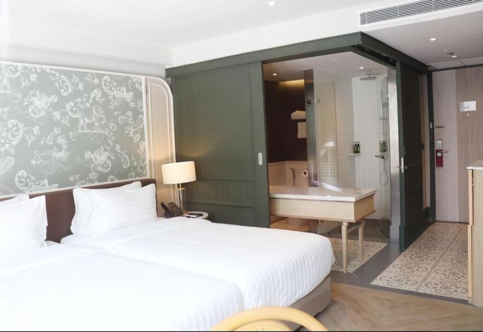 高级双床房（带阳台）