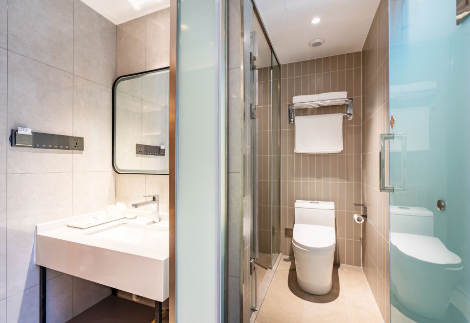 高級大床房「溫馨舒適+悅享陽光房+可投屏電視」