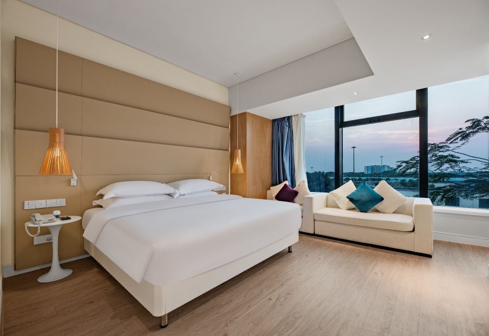 Haikou Meilan International Airport HotelTriple Room