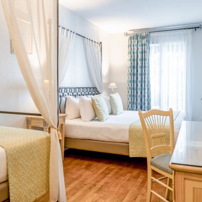 Triple Room Villa Alessandra Paris Promo Code
