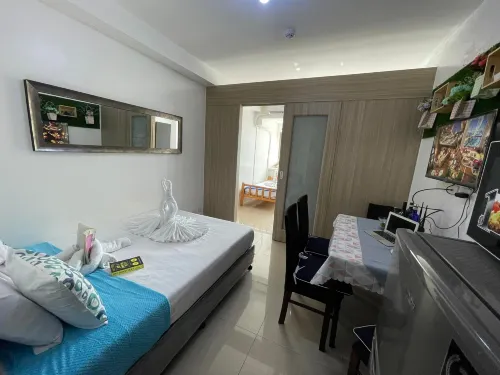 Shore Residences Mall of Asia Stays by Pbyy