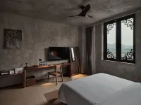 Leshan Giant Buddha Scenic Area River View Hotel [ The most popular hotels for tourists] Hotels in Leshan