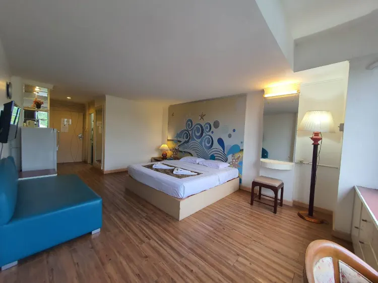 Superior Cool Room B