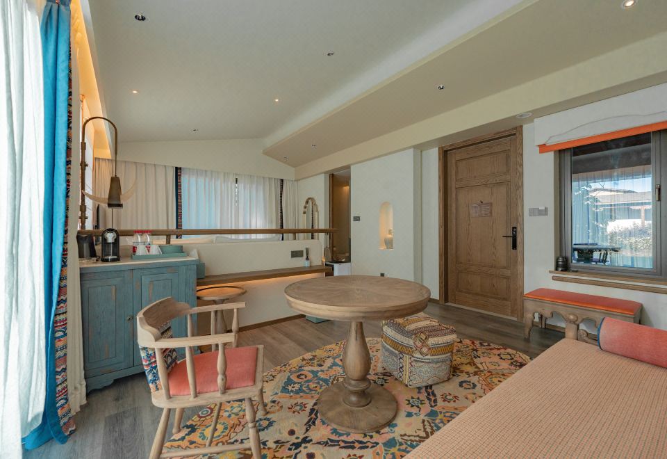 Queen Room