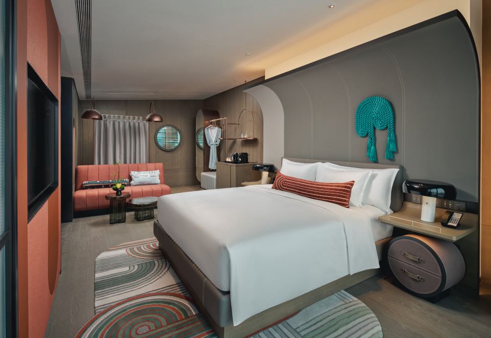 豪華精品房（超大床+城景）