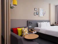 Holiday Perm Hotel 페름 호텔