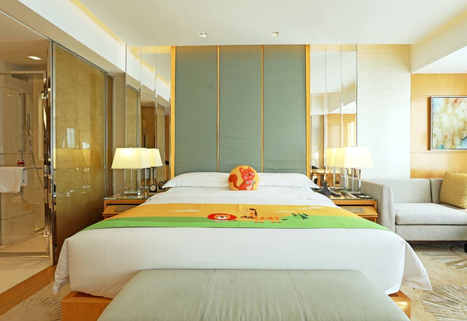 Pan Pacific BeijingFamily Friendly Deluxe Room (King Bed)