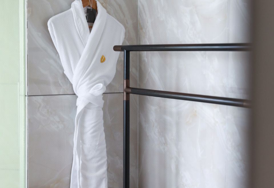 豪华房 双人床 江景景观 行政楼层