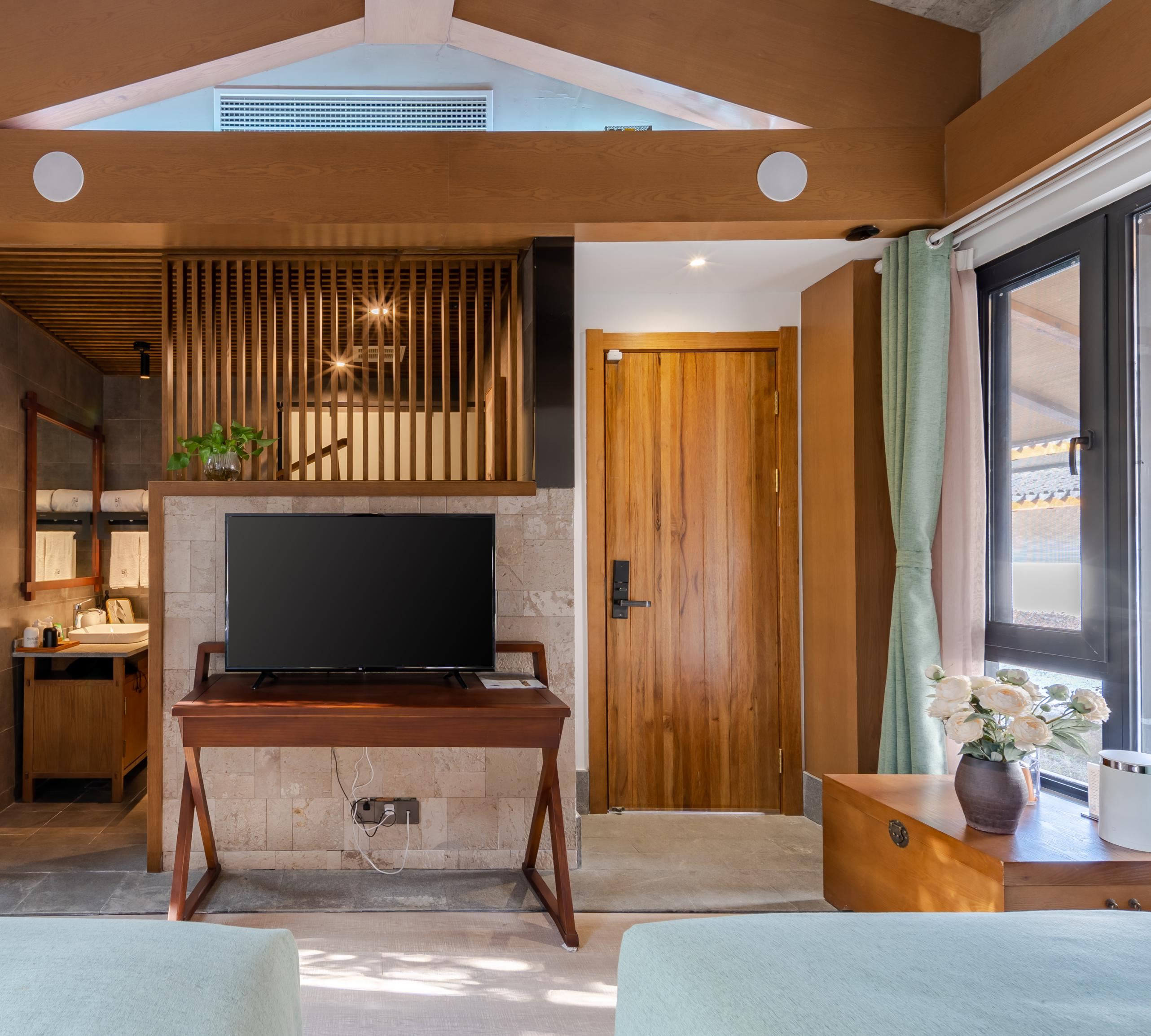 燕子塢·7房獨院｜蘇式庭院風含游泳池書吧游戲機漢服