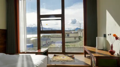 Nacang Zhuomu Manor Hotels in 