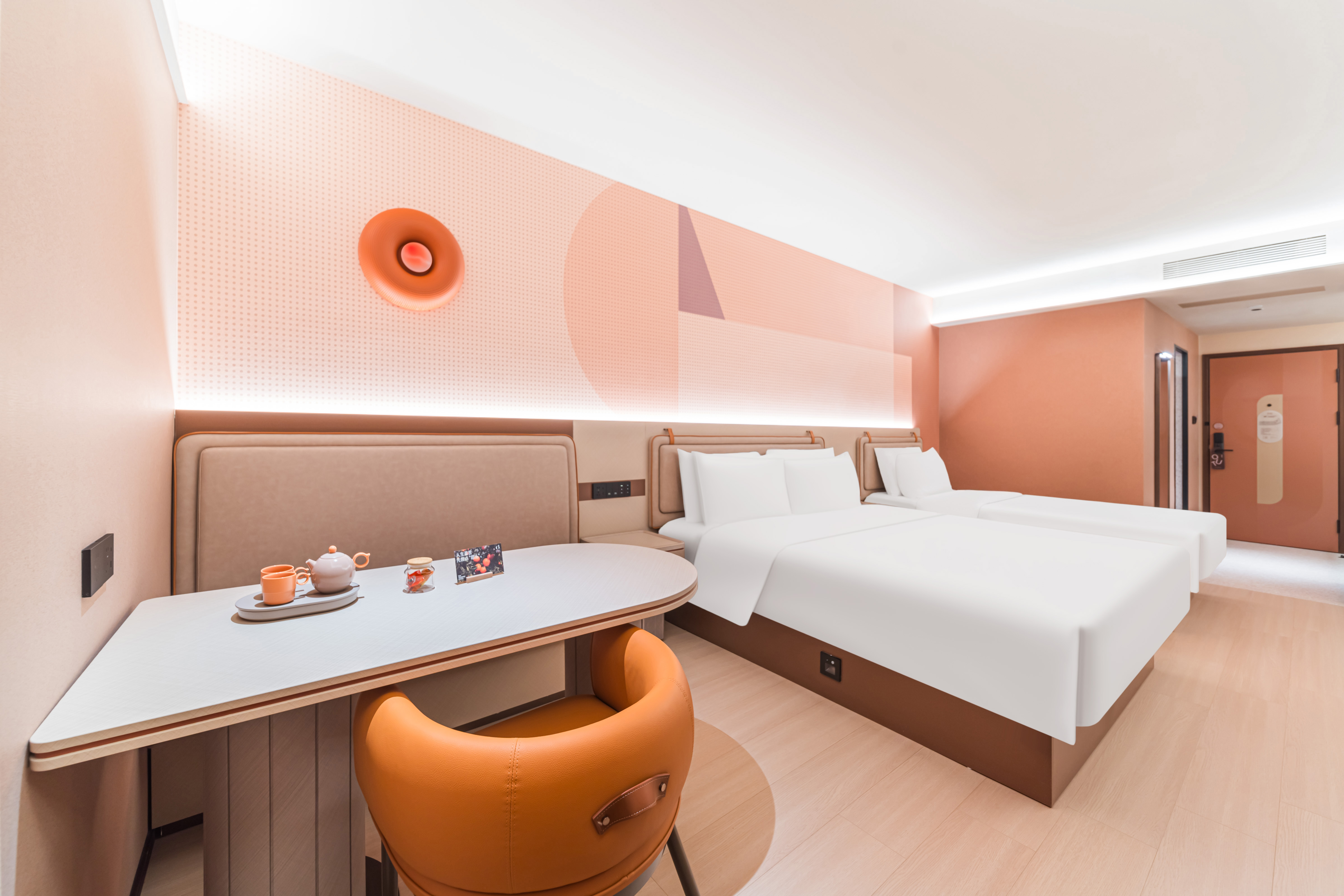 親子房（小冰箱+智能客控+電視投屏）