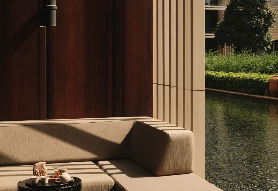 经典水畔园景一居室大床房（阳台）