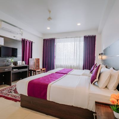Family Suite Hotel Mountain Hues Promo Code