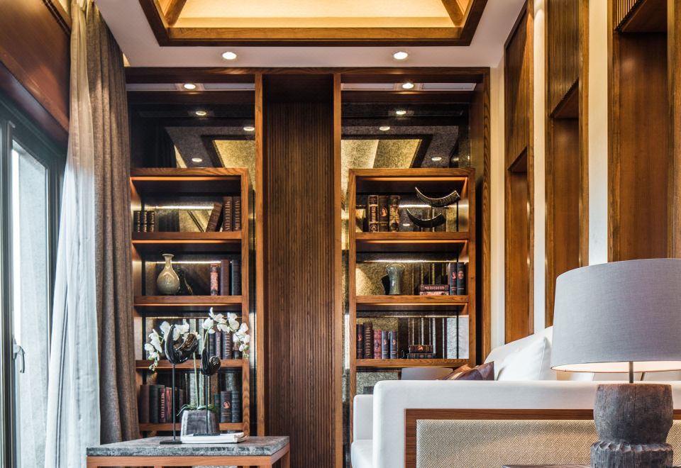 Shanshui Villa HotelWhole Floor Large Suite (Study Room + Tea Room + Large Terrace)