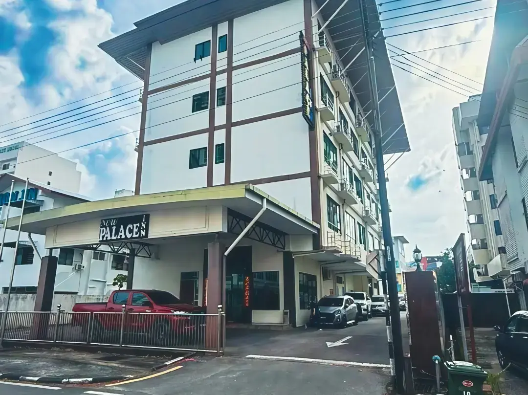New Palace Inn - Sarawak
