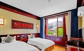Tibet Ausplclous Snow Hotel