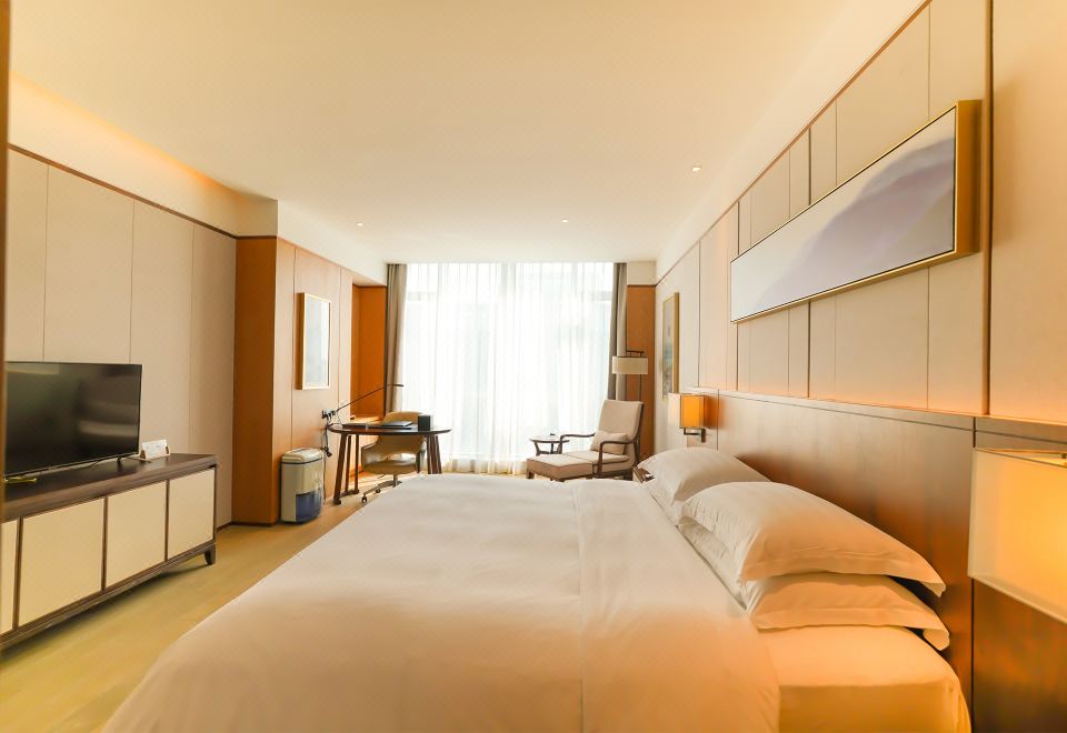 行政大床房（高楼层落地窗）