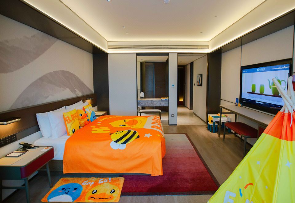 JOYA Hangzhou Qianjiang CBDB.Duck Family Theme Room