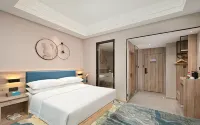 Happy Aile Hotel (Hezhou Lingfeng Square)