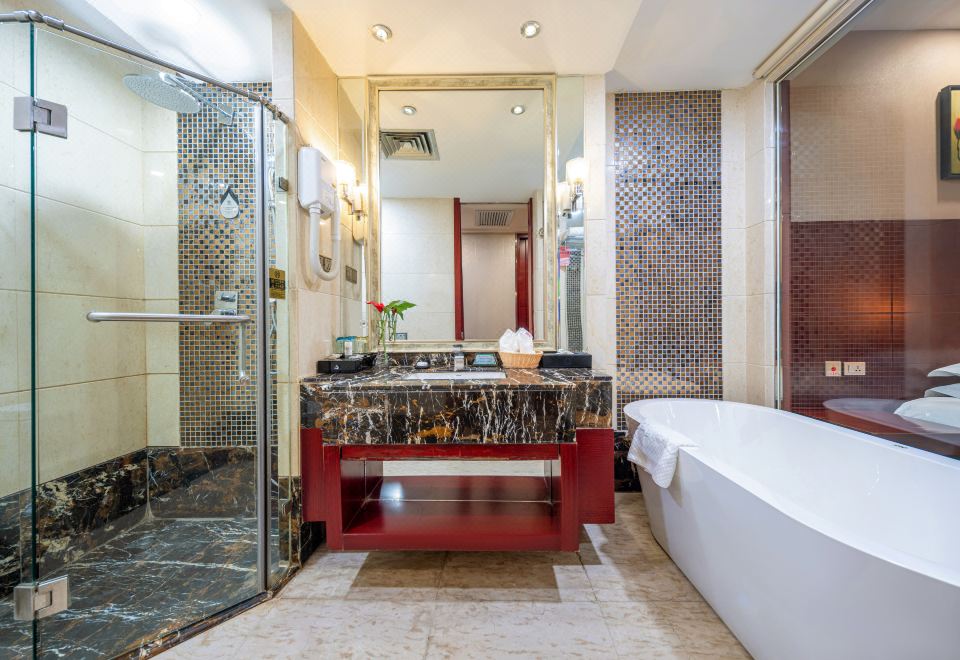 大床房（慕思乳胶床垫+智能静音加湿器+中央空调）