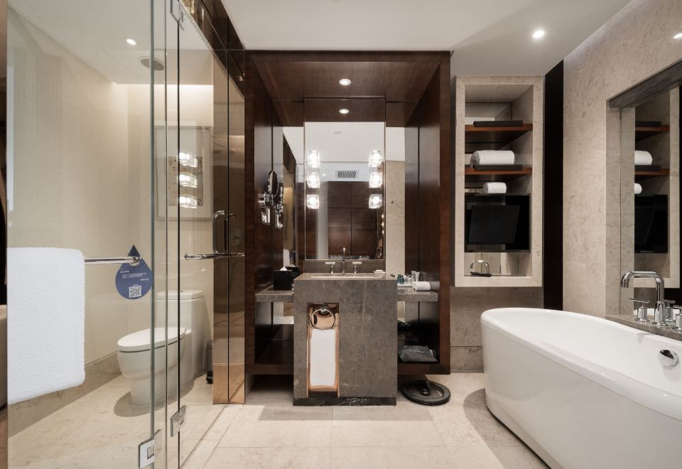 豪华江景大床房