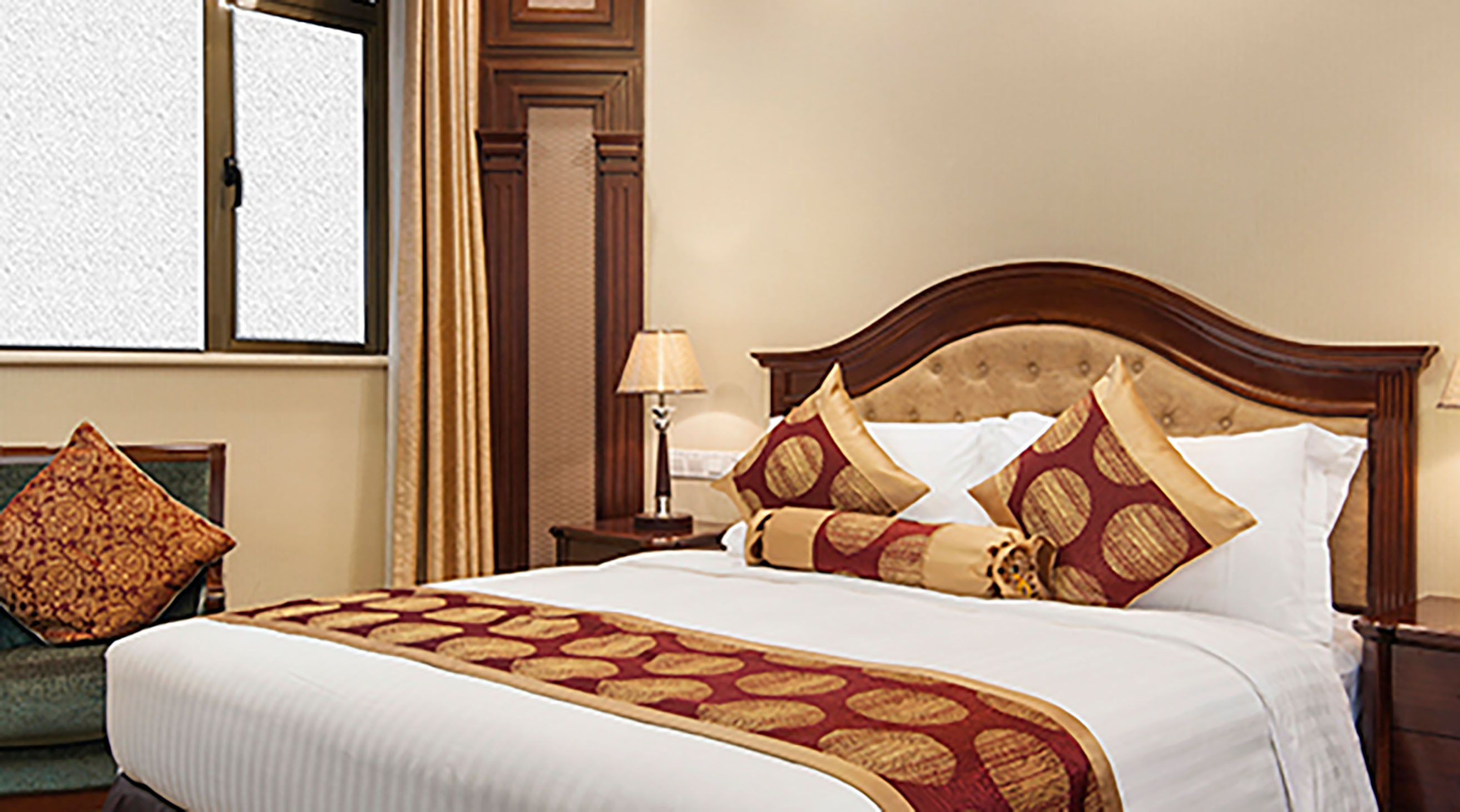 标准大床房（附楼）