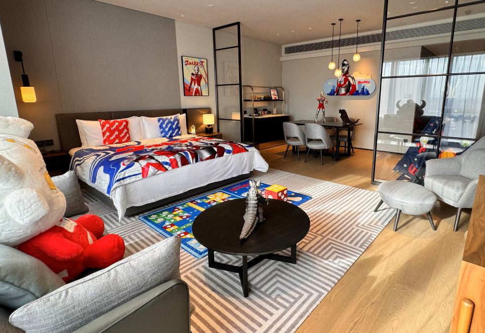 奥特曼尊享大床房（小童游乐+Coffee机+Minibar）