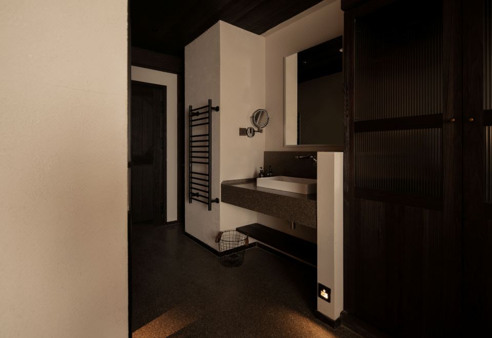Maoding Snow Mountain View Balcony Double Bed Room