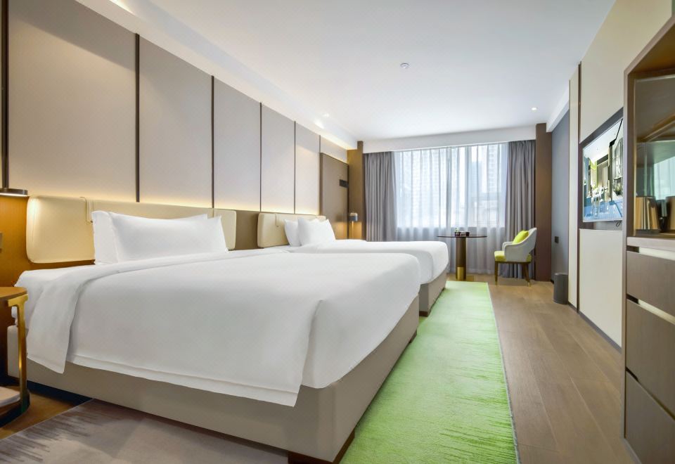 金致双床房（电视投屏+小冰箱+宽大行李架）