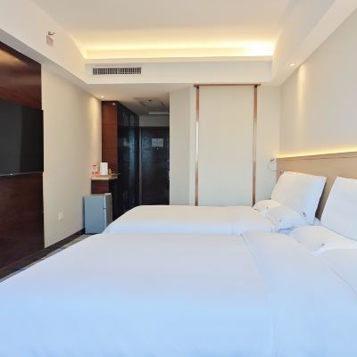 優享澳景雙床房（高清投屏電視+全景落地窗+Min冰箱） L Hotel（拱北口岸珠海城軌總站店）優惠