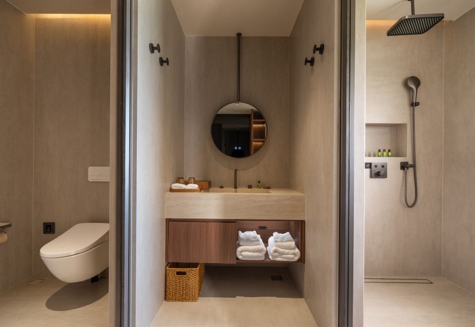 揽月-觅瀑三居家庭房|私汤泡池