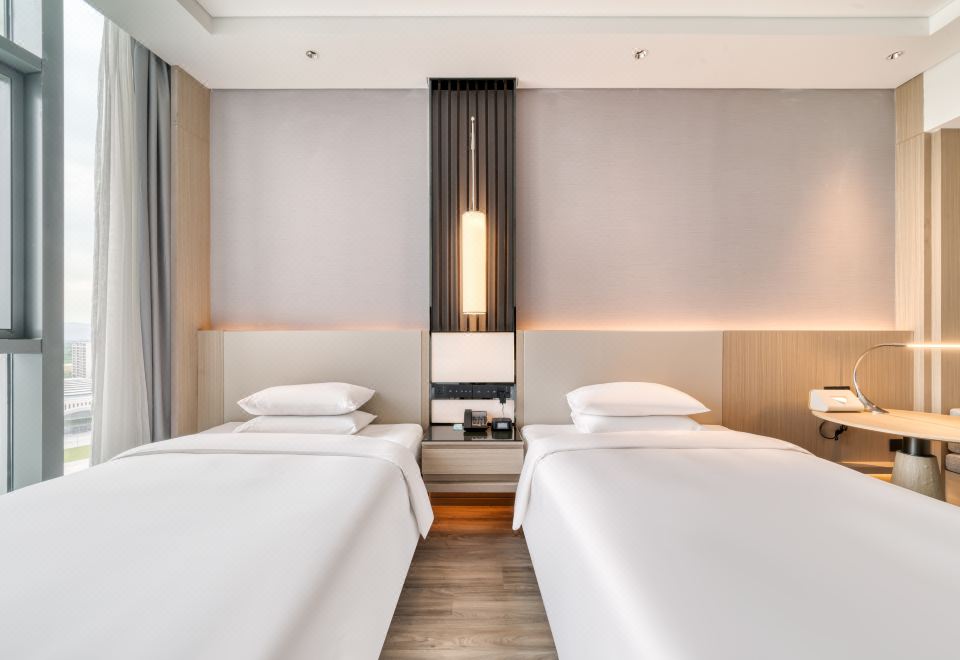 Courtyard By Marriott Hangzhou XihuExecutive 2-bed Room