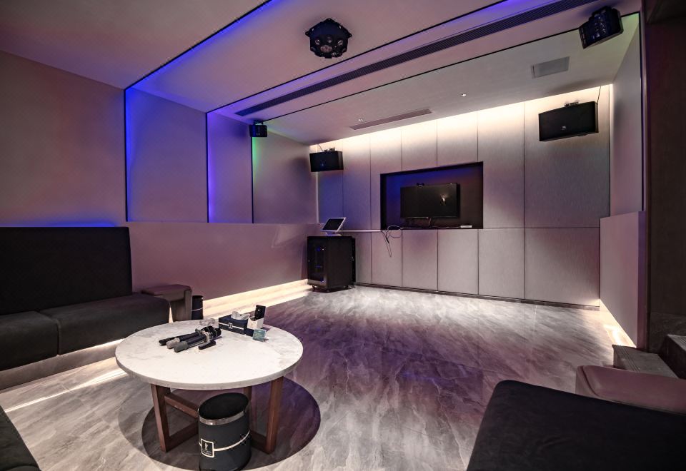 蝶型别墅三房两厅