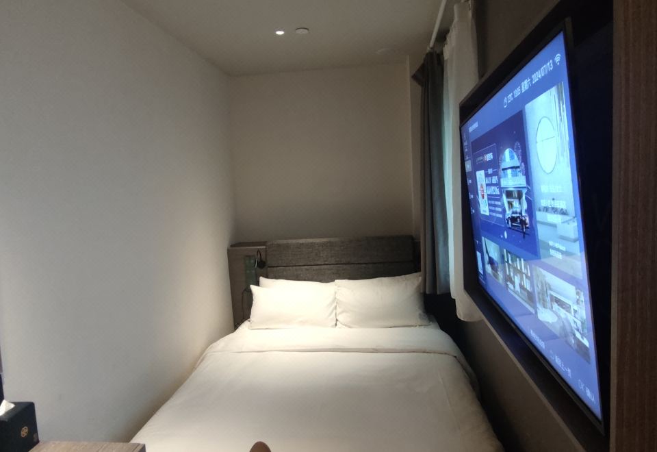 榻榻米大床房（加熱毛巾桿+小冰箱+智能鏡）