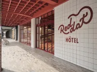 RedDot Hotel