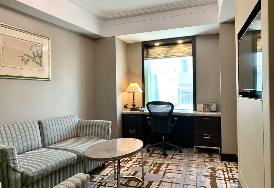 城市景·荷里活家庭雙床套房-含梳化床+盡享溫馨時光