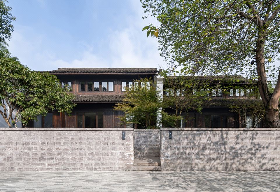 豪华复式庭院家庭套房B