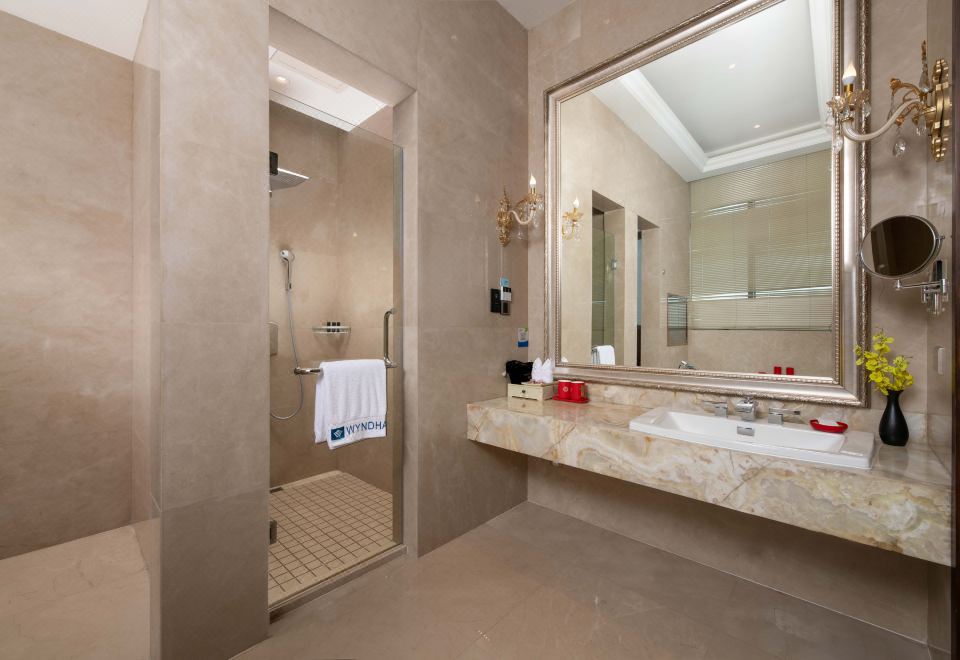 Wyndham Grand Plaza Royale Changsheng JiangyinRoyale Premier Suite