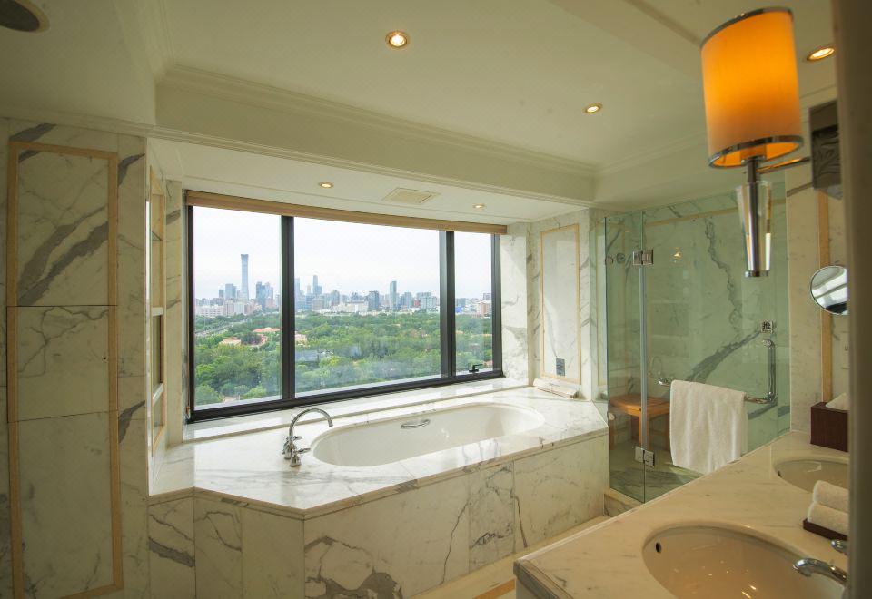 行政豪華河景房