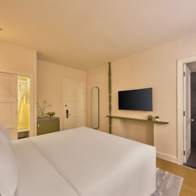 高級房帶浴缸 胡志明市前衛風格飯店優惠