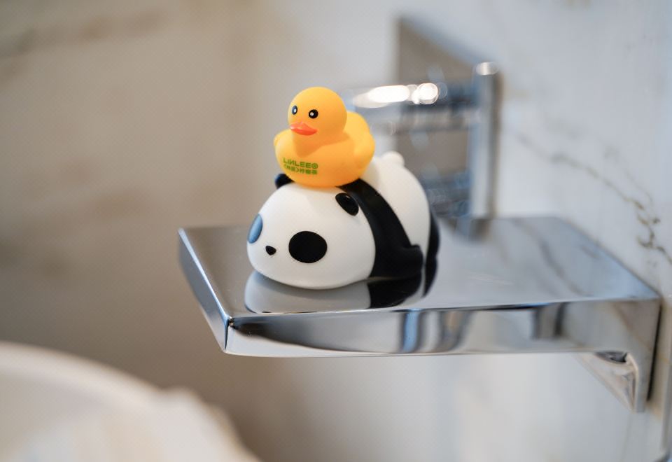 The Langbo Chengdu, in The Unbound Collection by HyattPanda Themed Family Friendly Room (Double Bed)