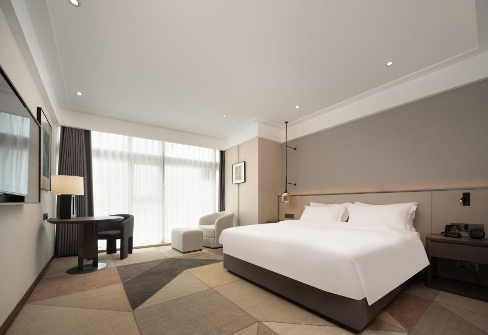 舒适大床房【智能客控+森林氧吧】