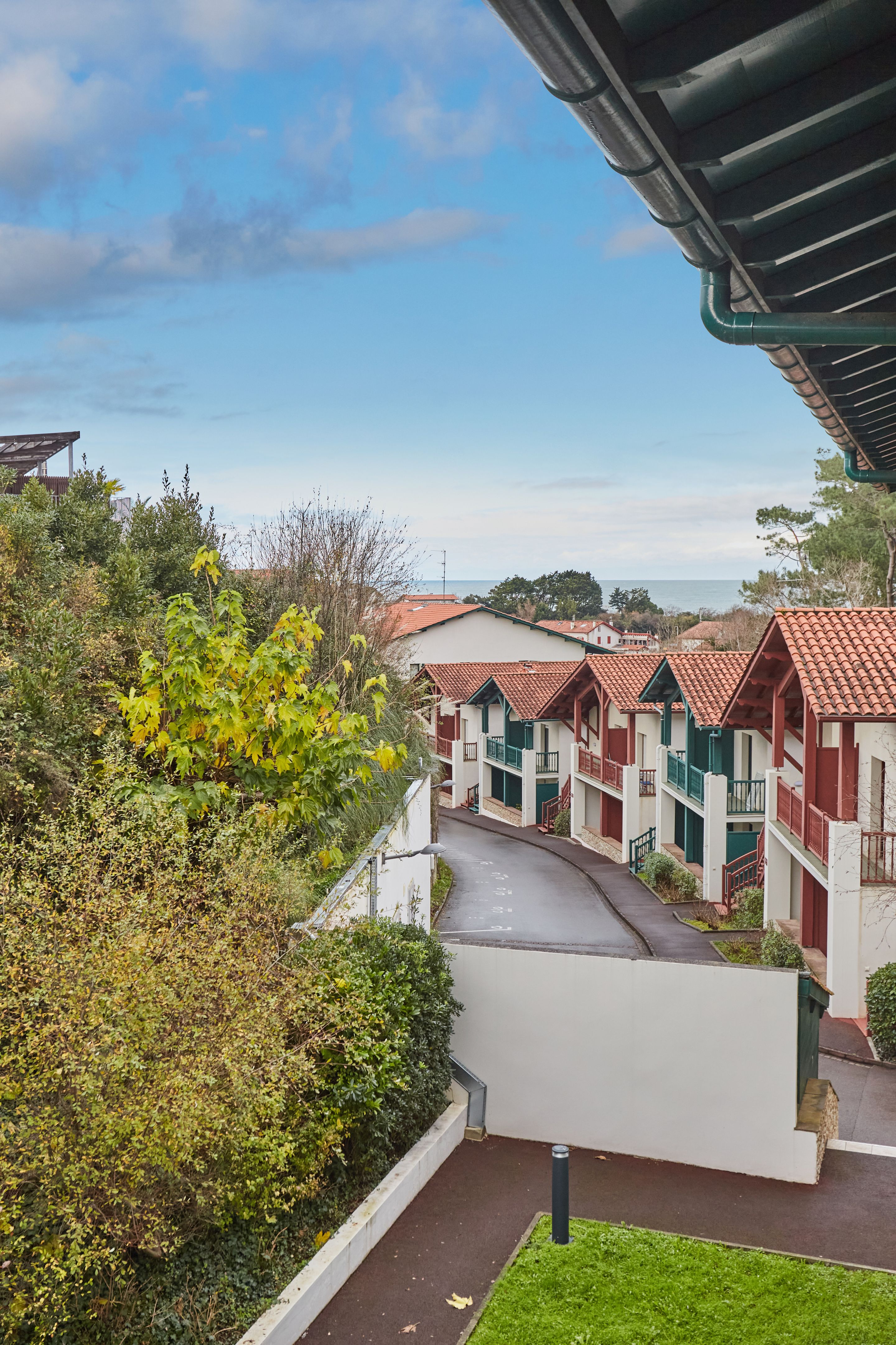 三人房 六名客人