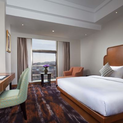 特惠大床房 杭州華辰國際飯店（西湖湖濱店）優惠